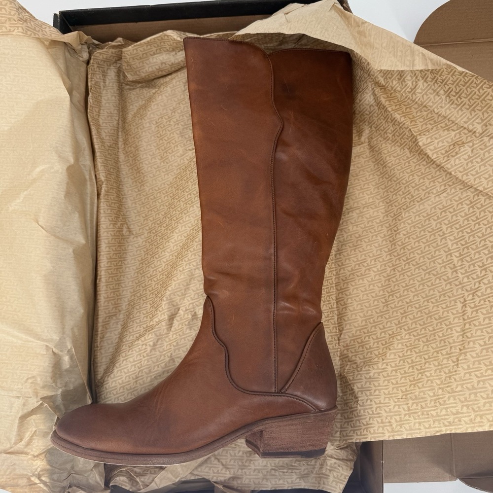 NIB RARE Frye Carson Piping Tall Women's Size 8M Boots - Caramel - Extended Calf - Picture 9 of 15